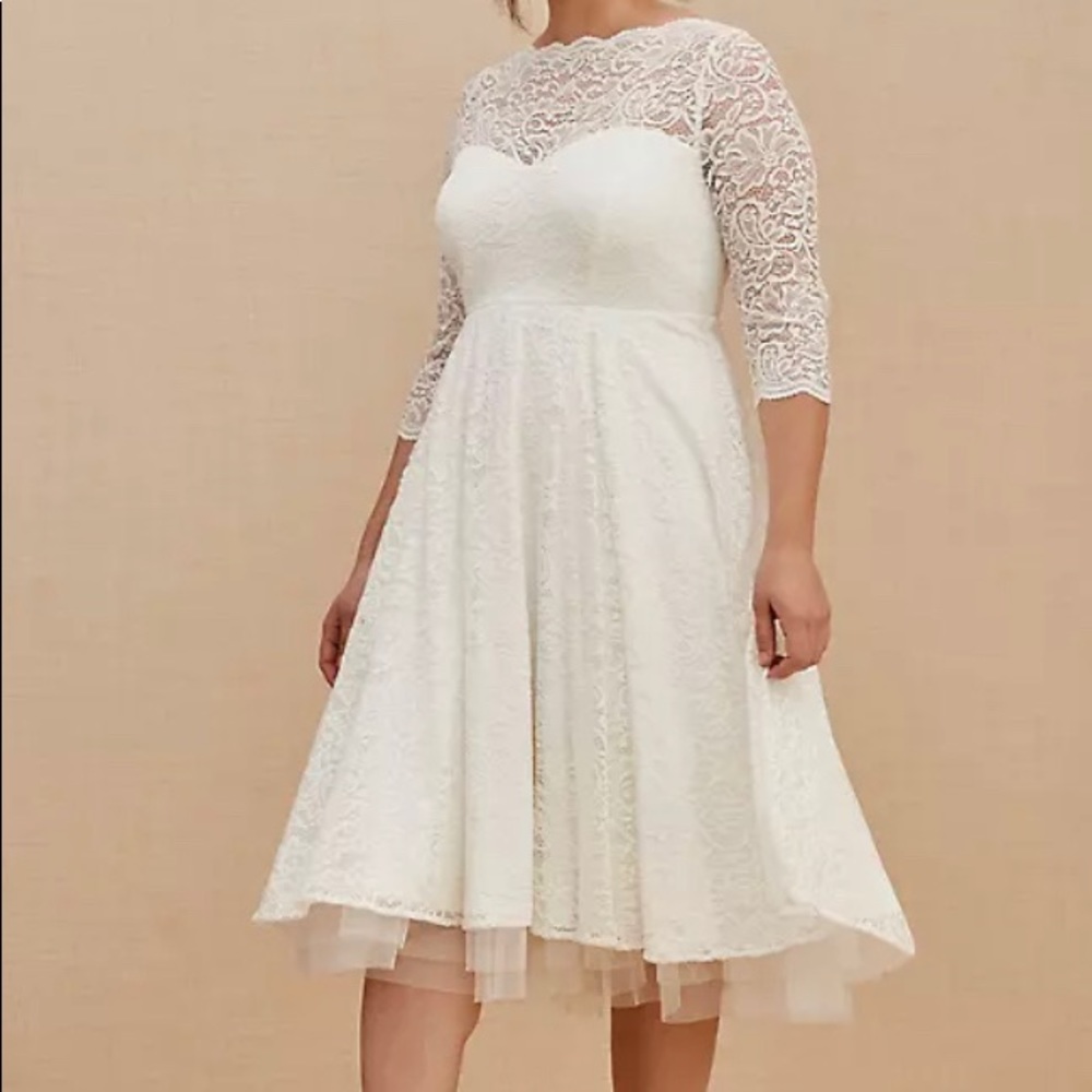 Lace Ivory Dress